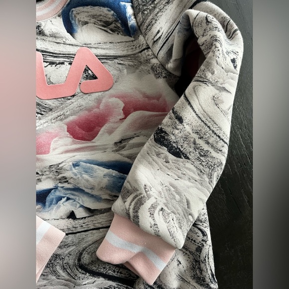 Girls Fila White Line Pullover Pink Marble Pattern Size 120/60 - Picture 7 of 8